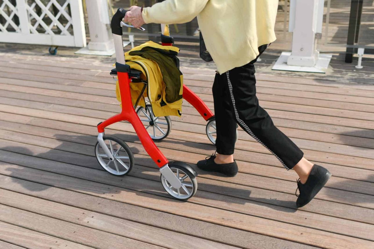 4-Wheeled walkers for the elderly