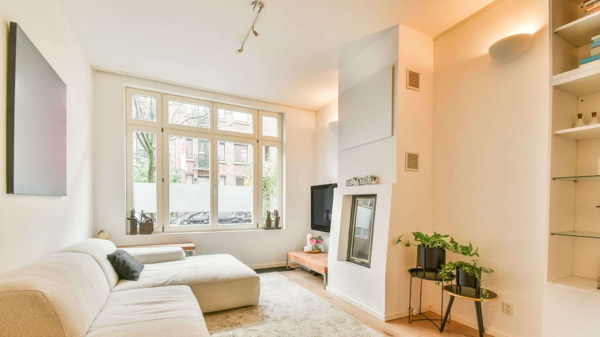 Safe and Effective Cleaning Tips for Elderly Homes: Best Practices for Hygiene and Comfort